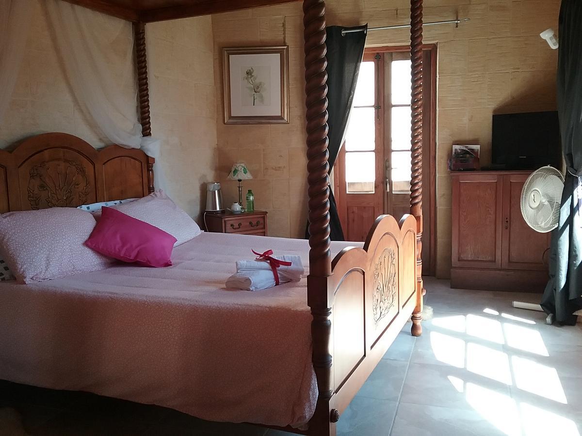 Romeo E Giulietta B&B Gharb  Luaran gambar